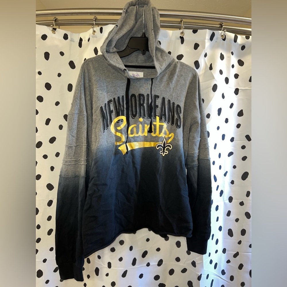 Womens New Orleans Saints Distressed Hoodie. Size Small